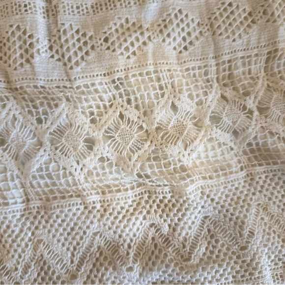 American Eagle Ivory Overlay Dress - Size 2 - Pre-Loved ⭐🤍 - Picture 8 of 13